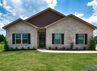 283 Dinner Tree Sq, Huntsville, AL 35811