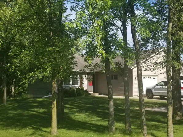 4019 S Beaumont Ave, Kansasville, WI 53139