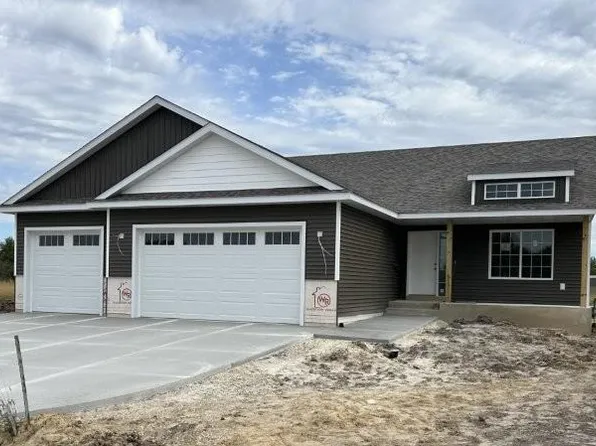 904 23rd Street Cir NE, Kasson, MN 55944