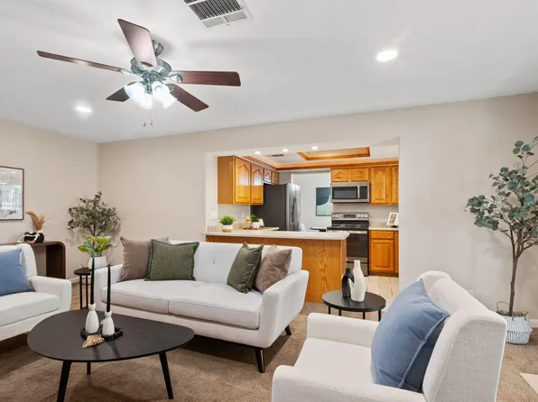 8233 Otero Ave NE, Albuquerque, NM 87109