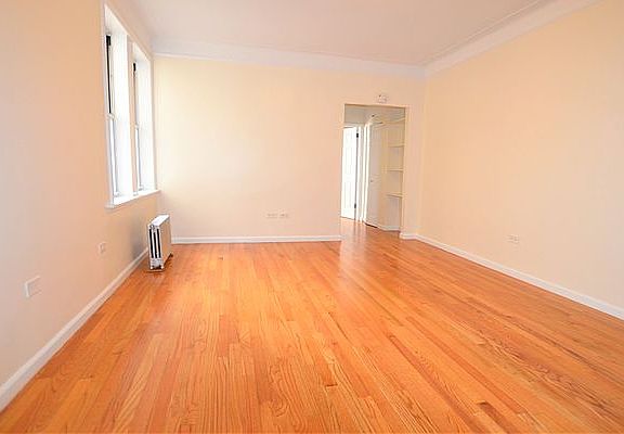 4th image of 117 W 13th St APT 49