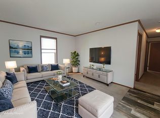 105 20th St NW #28, Stewartville, MN 55976