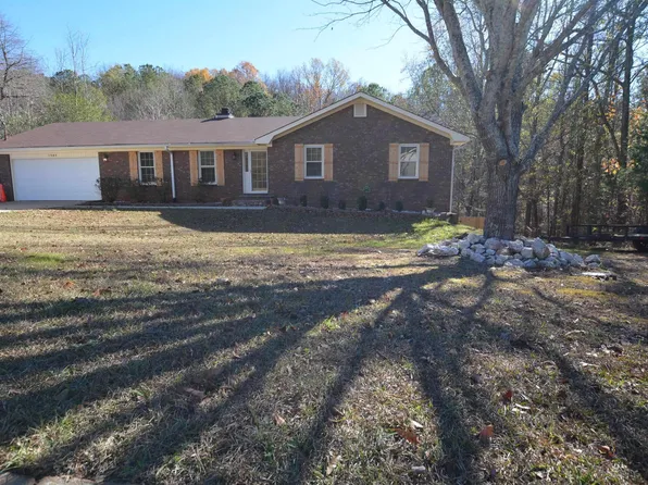 1404 Louise Dr SE, Jacksonville, AL 36265