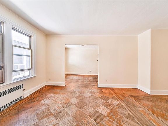 5th image of 2617 Ocean Ave