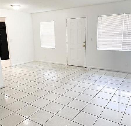 4th image of 1201 SW 50th Ave #1044