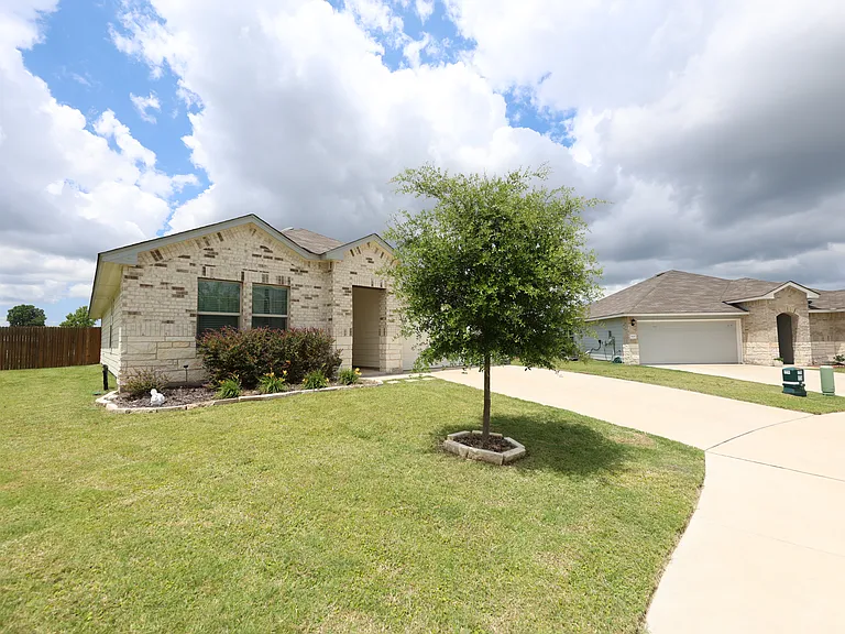 5601 Great Divide Rd — Photo 3