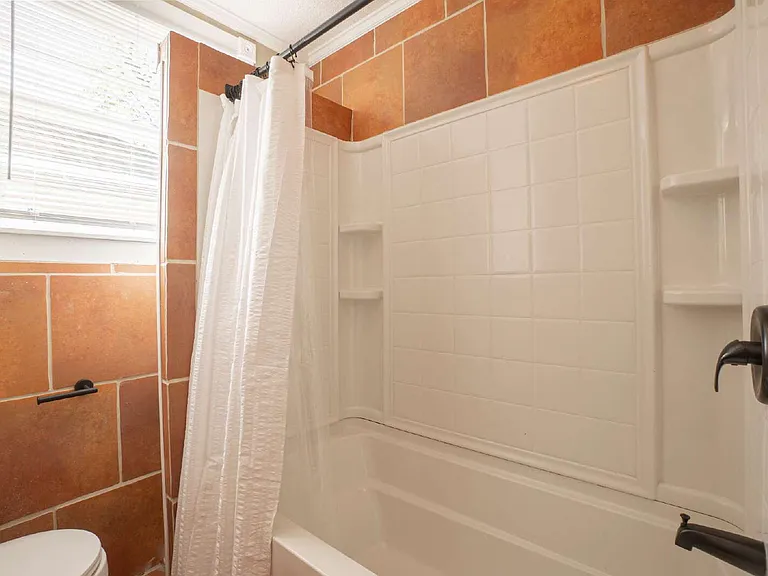 4907 Burke Ave — Photo 23