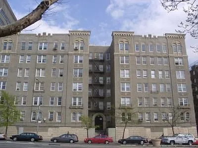 1100 Grand Concourse APT 1G photo 1