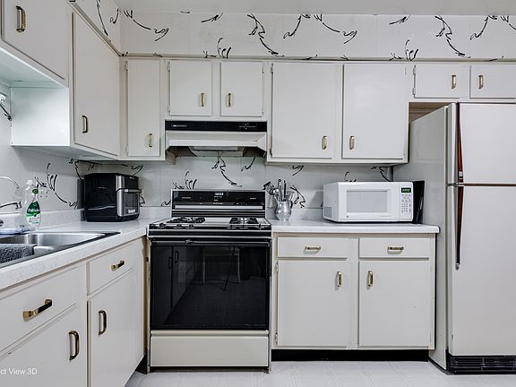 5th image of 1430 Sandstone Dr APT 316