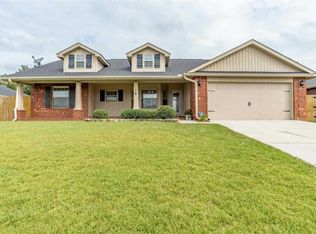 5566 Hannah St, Milton, FL 32570