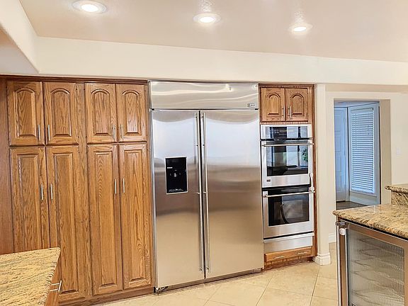 5th image of 4931 Tierra Del Sol Dr