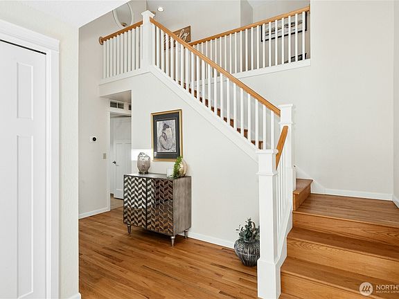 4th image of 19924 163rd Avenue NE