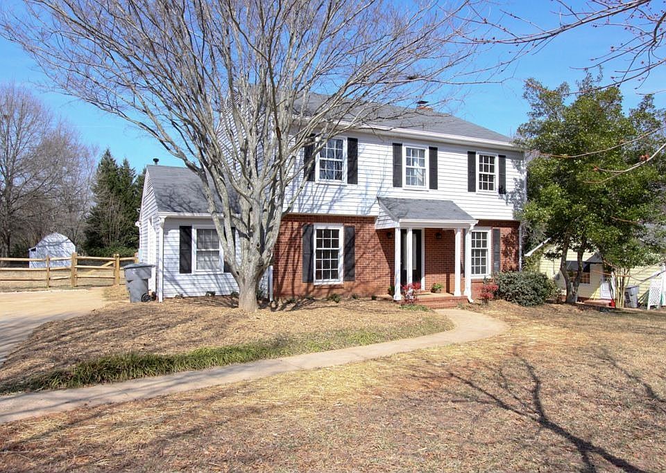 1st image of 8238 Oakley Ln