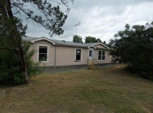 1122 Darrel Ave, Glen Rose, TX 76043