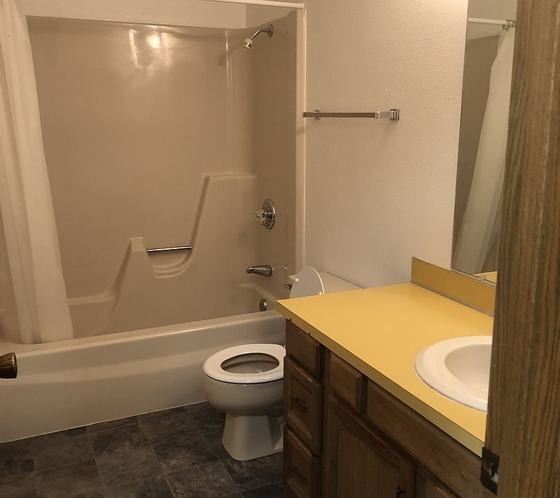 1st image of 123 E Avenue D APT 5