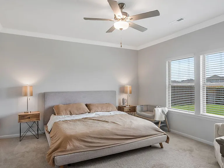 101 Stockholm Ln — Photo 18