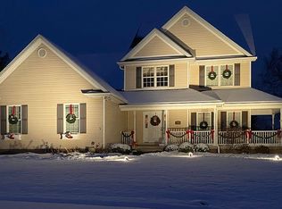 704 Evergreen Dr, Washington, IL