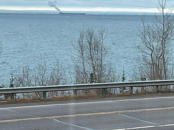 5th image of 5845 North Shore Dr
