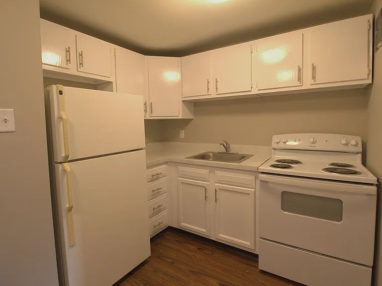 Oak Ridge Apartments — Photo 3