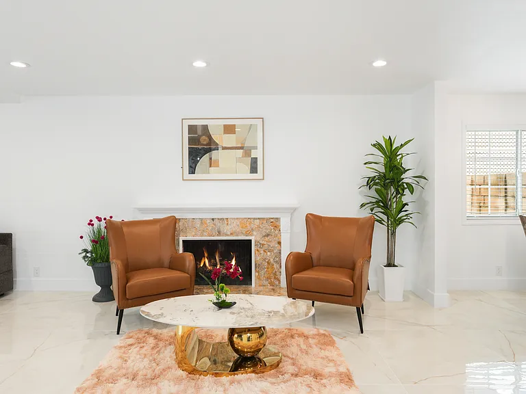 8372 Torchwood Cir — Photo 3