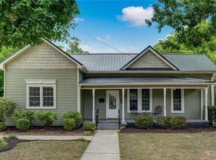411 S 3rd St, Mebane, NC 27302