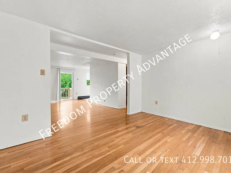 2523 Park Hill Dr — Photo 7