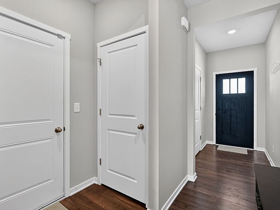 4th image of 2713 NW 41st St