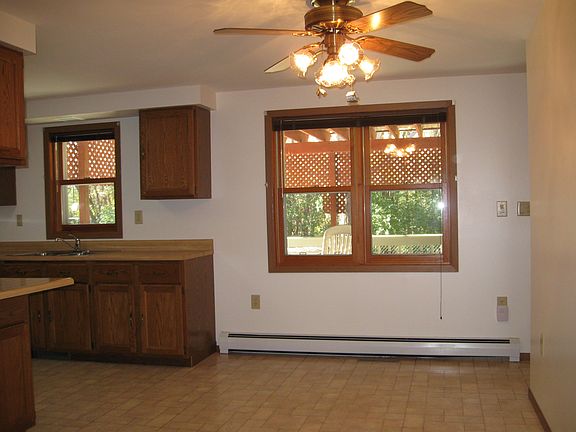 dinning to walk out deck