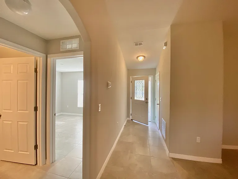 74 Emerson Dr — Photo 2