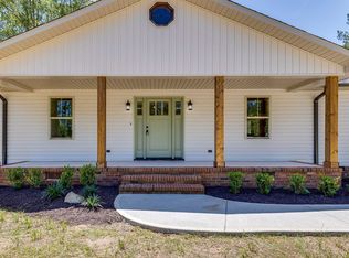 1041 Motlow School Rd, Campobello, SC 29322