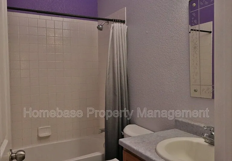 11583 E 118th Pl — Photo 3