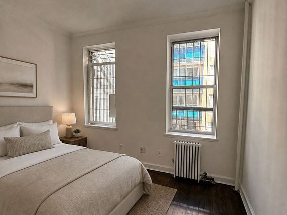 3rd image of 59 E 7th St #34