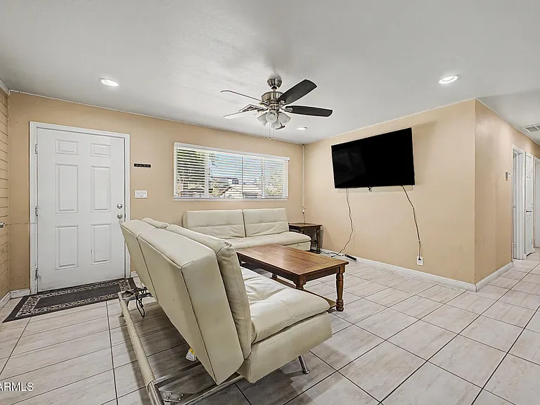 515 E Vista Del Cerro Dr — Photo 7