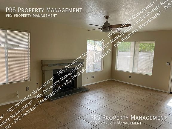 3rd image of 925 S Scallop Dr