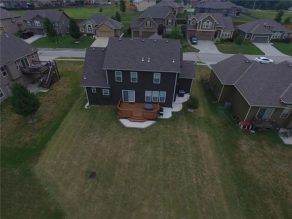 5th image of 3202 N 124th St