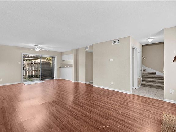 4th image of 1448 Silverpines Rd #1448