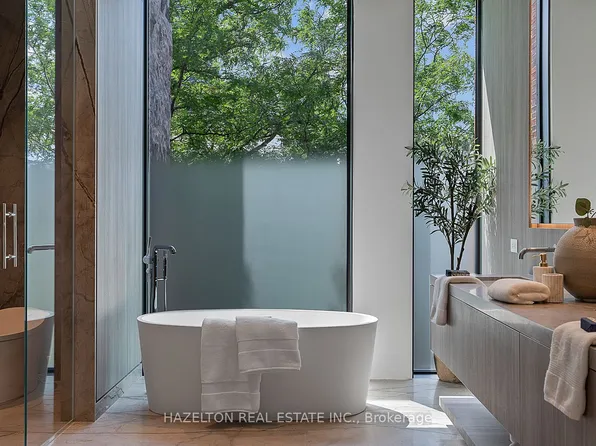 7 Dale Ave #302, Toronto, ON M4W 1K2