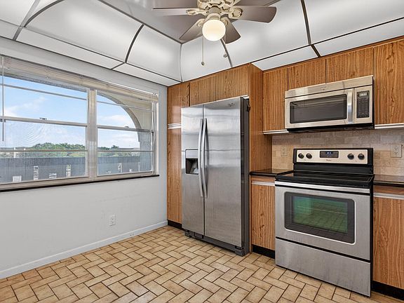 5th image of 3203 Portofino Pt #L4