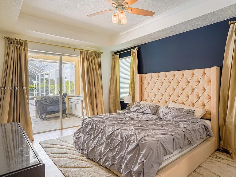 2575 Muirfield Ter — Photo 15
