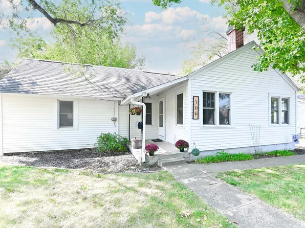 106 S Liberty St, Eureka, IL 61530