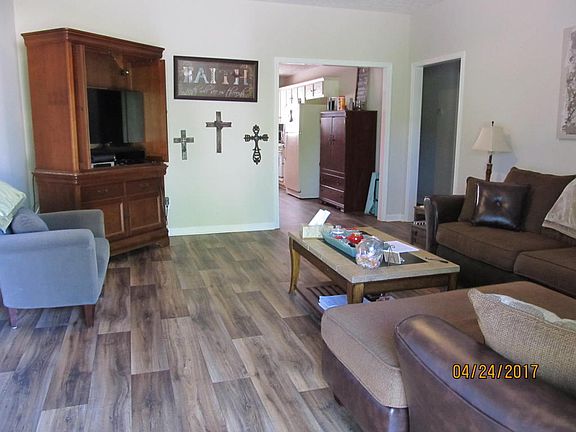3rd image of 1830 Elvis Presley Dr