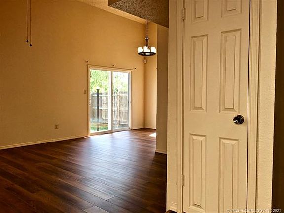5th image of 12938 E 28th Pl