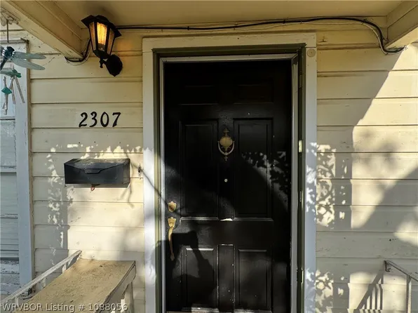 2307 S 23rd St, Fort Smith, AR 72901