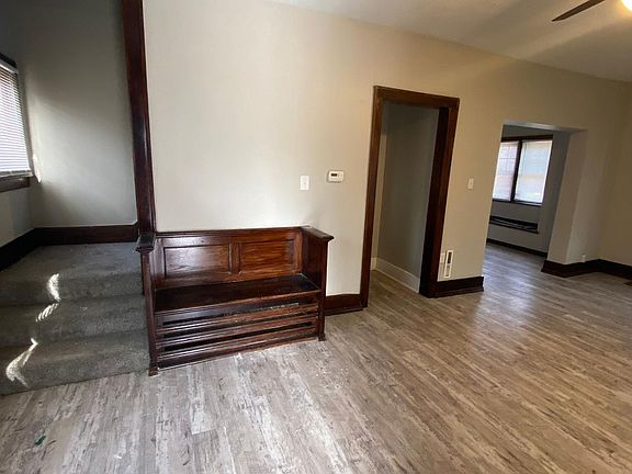2nd image of 2556 Woolworth Ave
