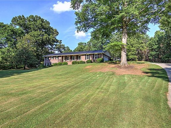 4th image of 408 Mac Johnson Rd NW