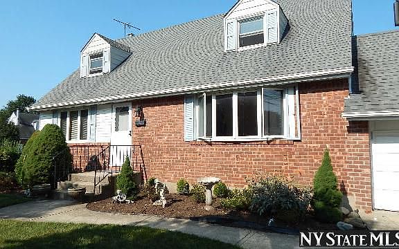 2nd image of 80 Orchard St
