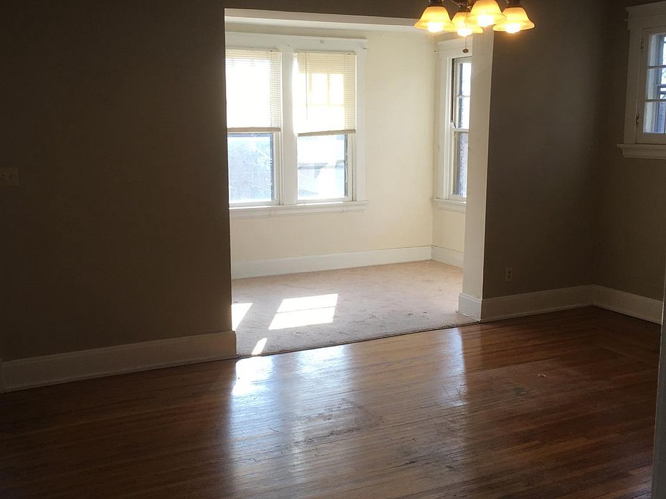 2nd image of 1315 Paxton Ave