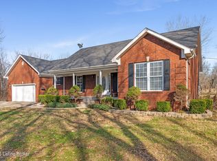 312 Blossom Ridge Dr, Shepherdsville, KY 40165