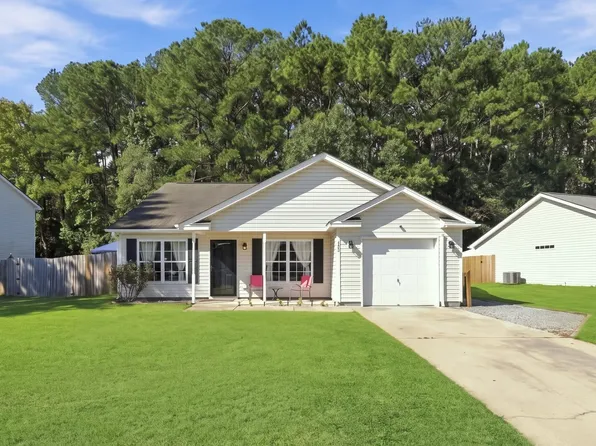 121 Pointer Dr, Goose Creek, SC 29445