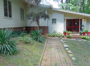 606 Arbroath Rd, South Boston, VA 24592